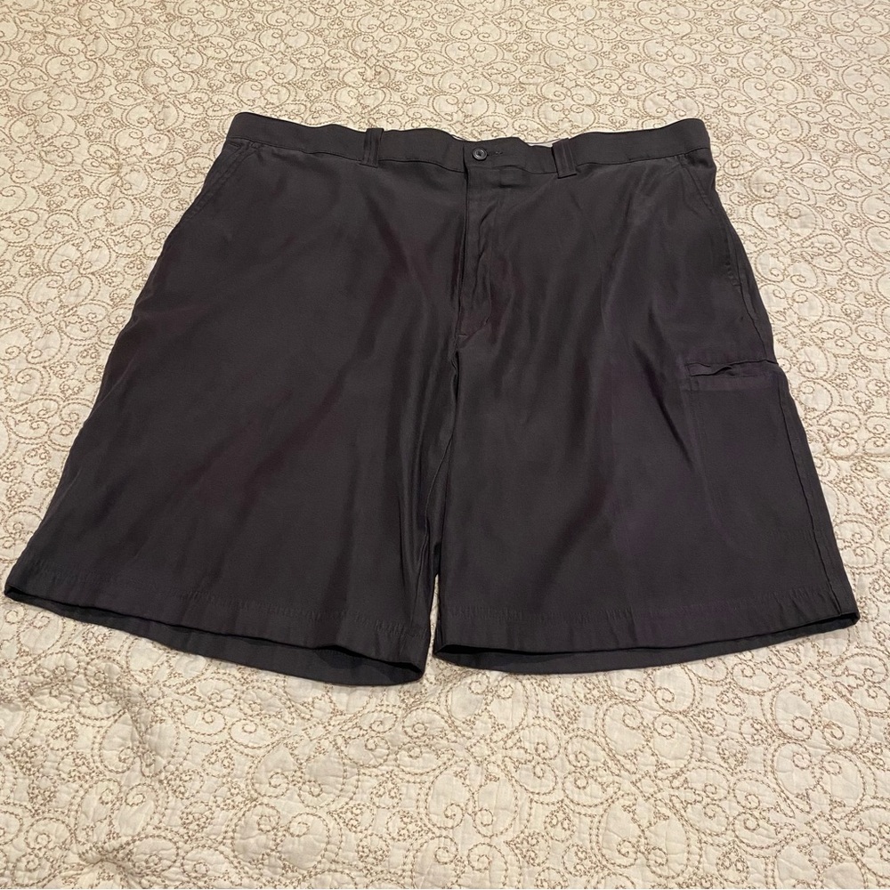 PGA Tour Men's Golf Dark Gray Cargo Shorts Size 42